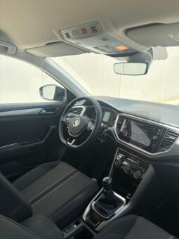 
										VOLKSWAGEN T-ROC 1.0 TSI 110CV 2021 full									