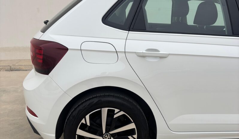 
								VW POLO 1.0 TSI 95CV 2022 full									