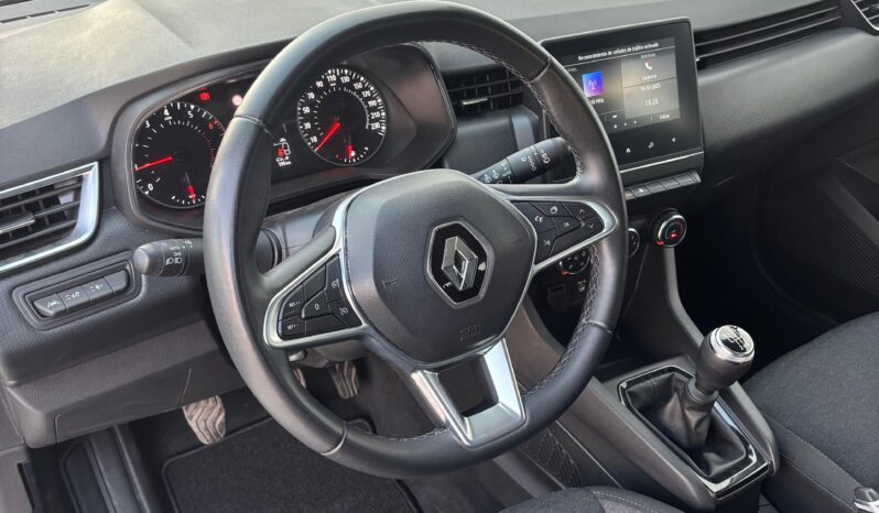 
								RENAULT CLIO EQUILIBRE 2023 full									