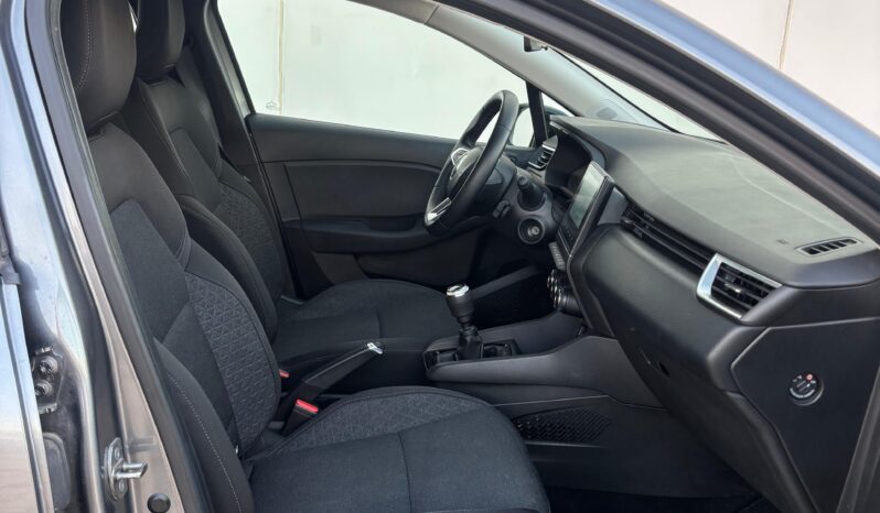 
								RENAULT CLIO EQUILIBRE 2023 full									