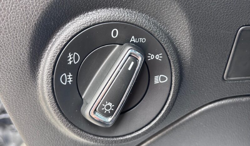 
								SEAT LEON ST 1.6 TDI 115CV STYLE 2020 full									
