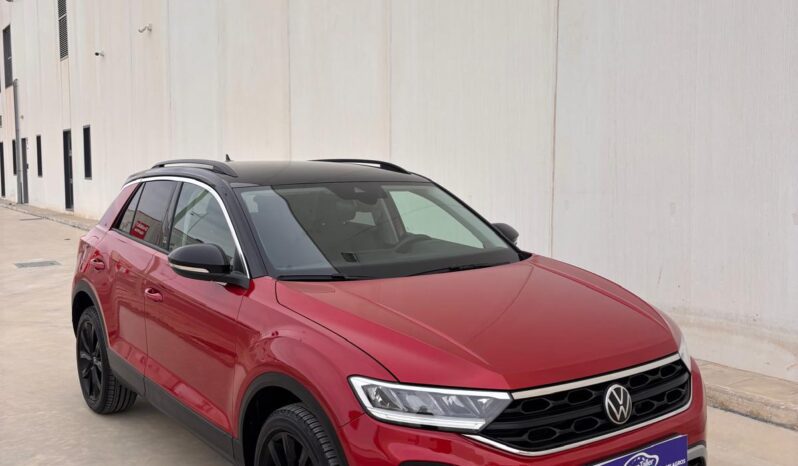 
								VW TROC 1.0 TSI DARK 110CV 2023 full									